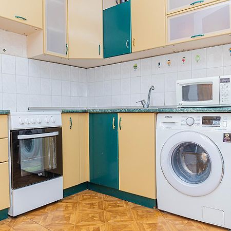 Reliablehouse Квартира В Самом Центре Города Apartman Almati Kültér fotó